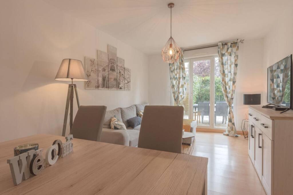 Garden Apartment Next To Disneyland Bussy-Saint-Georges Exterior photo